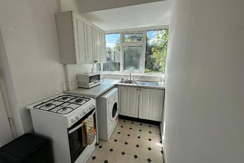 3 bedroom house share to rent, Birmingham B29