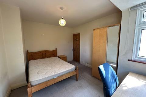 3 bedroom house share to rent, Birmingham B29