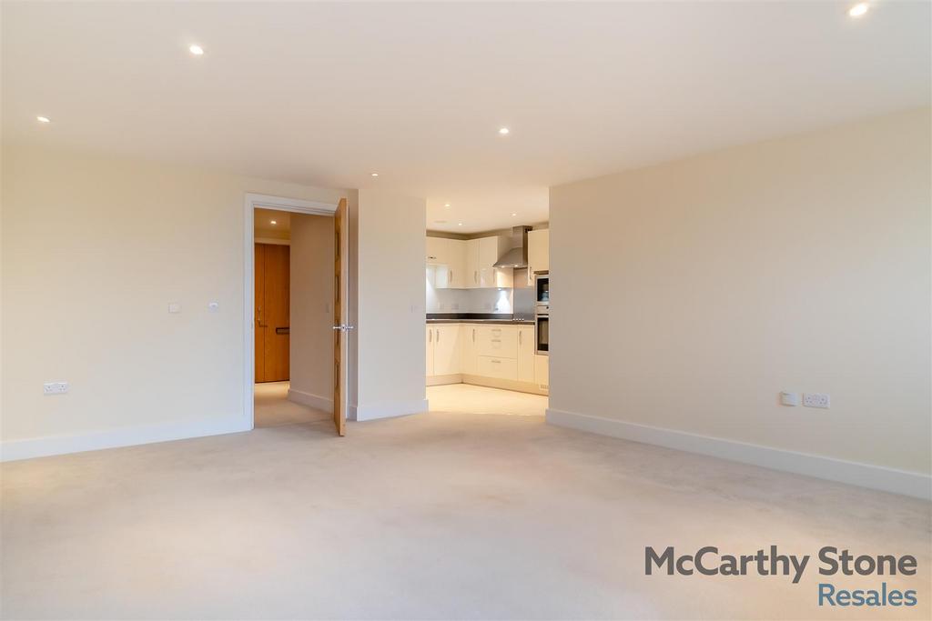 8627540-interior15.jpg