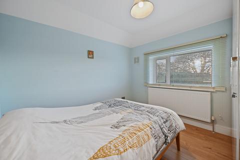 102 Browning Avenue, Worcester Park, KT4 8LB