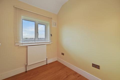 102 Browning Avenue, Worcester Park, KT4 8LB