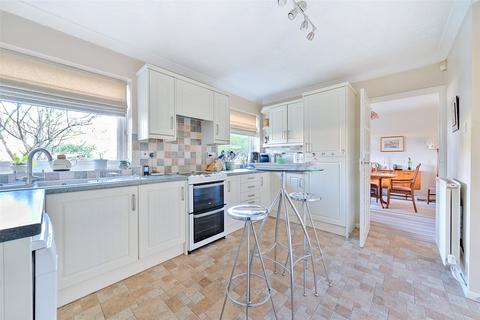 4 bedroom semi-detached house for sale, Charlton Road, Bristol BS31