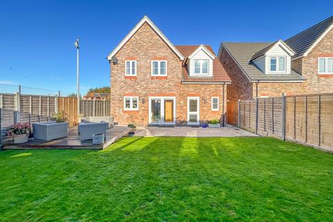 4 bedroom detached house for sale, Nuthatch Place, Rainham, Gillingham, ME8