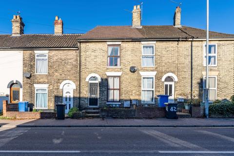 2 bedroom terraced house for sale, Carrow Road, Norwich