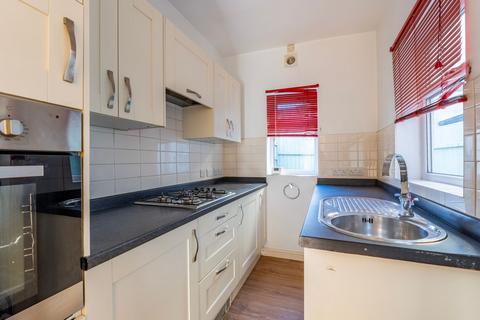 2 bedroom terraced house for sale, Carrow Road, Norwich