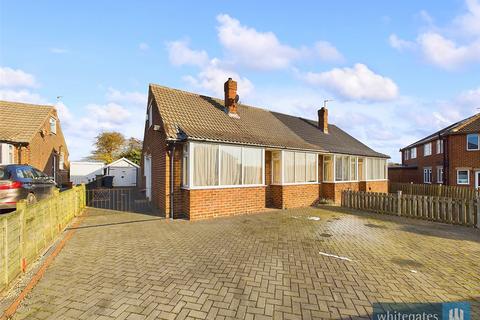 2 bedroom bungalow for sale, Chatsworth Rise, Pudsey, West Yorkshire, LS28