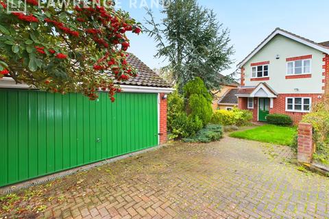 4 bedroom semi-detached house for sale, Morse Close, Uxbridge, UB9