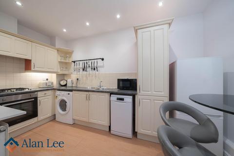 undefined, Flat 6, Upton Mount, 125 Prestbury Road, Macclesfield, SK10 3DA