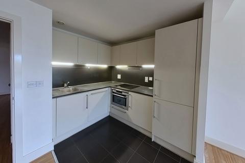 2 bedroom flat for sale, Pretoria Road, Chertsey KT16