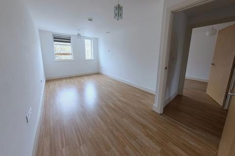 2 bedroom flat for sale, Pretoria Road, Chertsey KT16