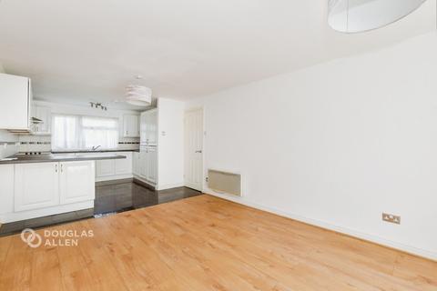 2 bedroom apartment to rent, Hornbeam Road Buckhurst Hill IG9