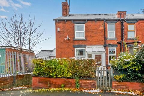 1 bedroom end of terrace house for sale, Swallow Mount, Leeds