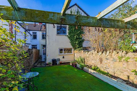 3 bedroom terraced house for sale, Moorland Road, Cardiff CF24