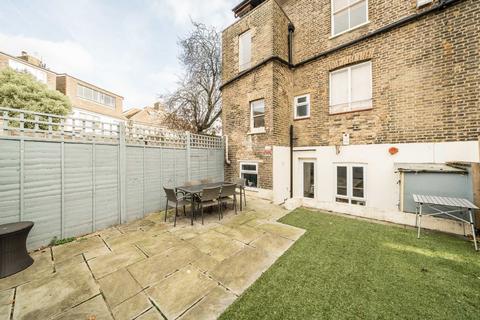 1 bedroom flat for sale, St. James Terrace, London SW12