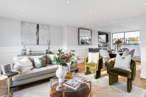 3 bedroom apartment for sale, Charles Street, London W1J