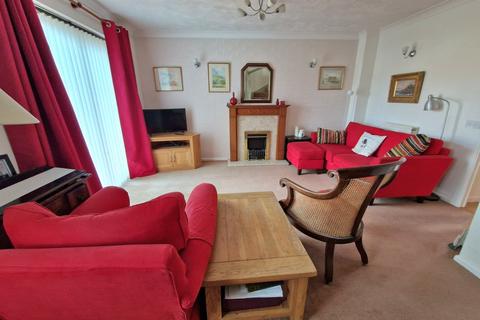 3 bedroom semi-detached house for sale, Barrie Way, Burnham-on-Sea, Somerset, TA8