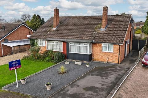 2 bedroom semi-detached bungalow for sale, Orchard Close, Oadby, Leicester