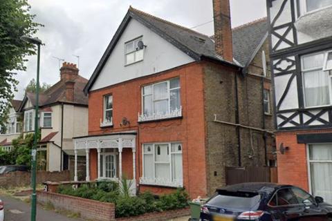 3 bedroom maisonette for sale, St James' Road, Sutton SM1