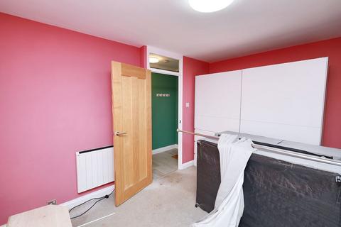 2 bedroom flat for sale, 47 Tattershall Drive, Hemel Hempstead, Hertfordshire, HP2 7QF