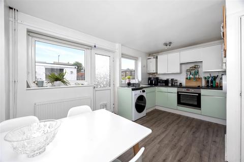 3 bedroom terraced house for sale, Fontwell Close, Rustington, Littlehampton, West Sussex, BN16