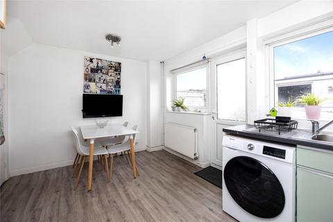 3 bedroom terraced house for sale, Fontwell Close, Rustington, Littlehampton, West Sussex, BN16