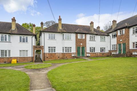 9 The Maisonettes, Cheam, Sutton, SM1 2LQ