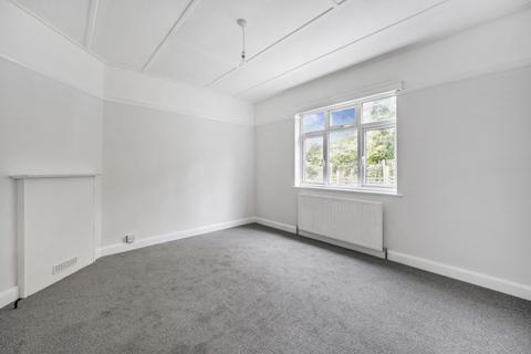 9 The Maisonettes, Cheam, Sutton, SM1 2LQ
