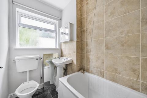 9 The Maisonettes, Cheam, Sutton, SM1 2LQ