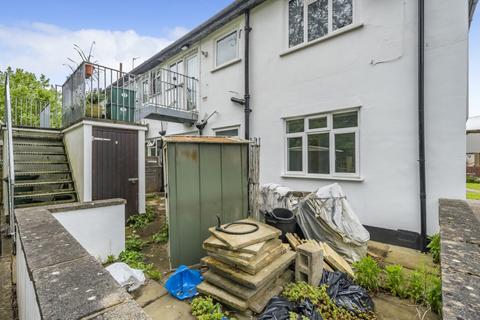 9 The Maisonettes, Cheam, Sutton, SM1 2LQ