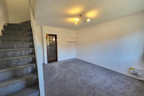 2 bedroom terraced house to rent, Dunblane Avenue, Heaton Norris, Stockport, SK4