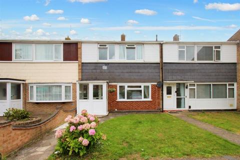 3 bedroom terraced house for sale, Yardeley, Basildon