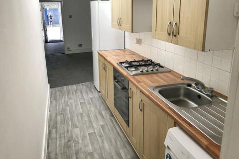 1 bedroom flat for sale, 424A Sutton Road, Southend-on-Sea, Essex, SS2 5EZ