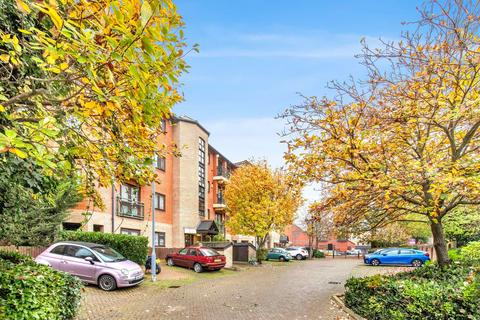 2 bedroom flat for sale, Queens Road, Bromley BR1