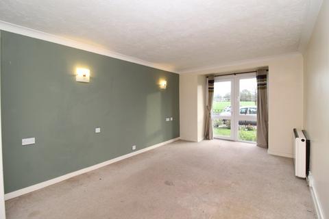 1 bedroom ground floor flat for sale, Kings Road, Herne Bay, CT6