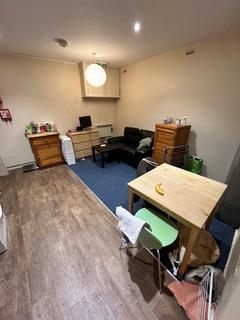 2 bedroom flat to rent, The Mall, Bristol BS8