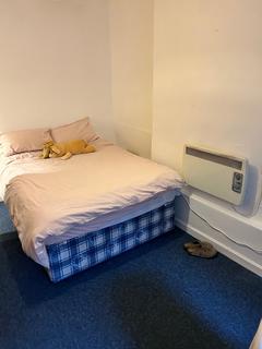 2 bedroom flat to rent, The Mall, Bristol BS8