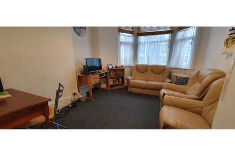 1 bedroom flat to rent, Glynrhondda Street, Cathays, Cardiff