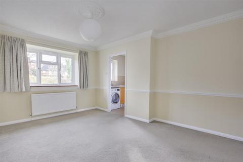 2 bedroom apartment to rent, Jusons Glebe, Wendover HP22