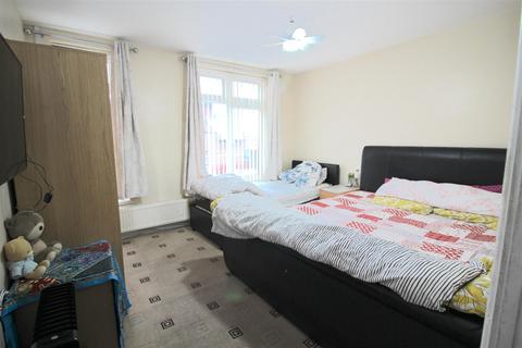 4 bedroom terraced house for sale, St. Benedicts Road, Birmingham B10