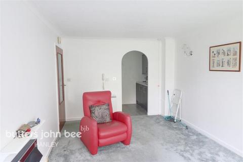 1 bedroom flat to rent, *Over 60's* Homeshire House