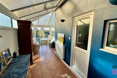81 Downs Road, Folkestone, CT19 5PS