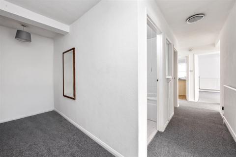 2 bedroom flat for sale, Kingsmere, London Road, Brighton