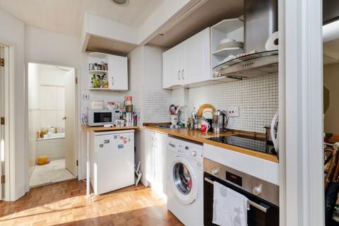 1 bedroom flat for sale, Flat 25 Heron Court, 63 Lancaster Gate, Queensway, London, W2 3NJ