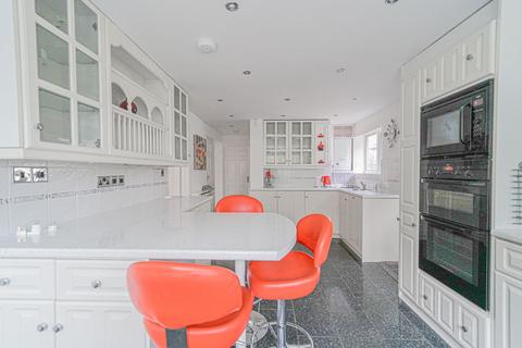 48 Broadfern Road, Knowle, Solihull, B93 9DD