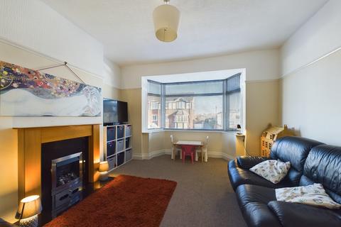 2 bedroom apartment for sale, St. Davids Road North,  Lytham St. Annes, FY8