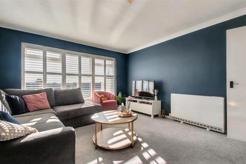 1 bedroom flat for sale, Greystone Avenue, Worthing