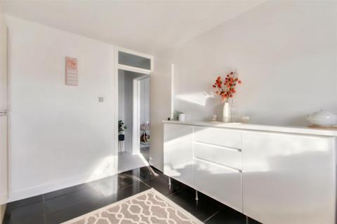 32 Greystone Avenue, Worthing, BN13 1LR