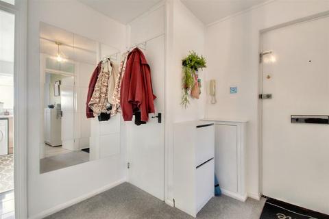 32 Greystone Avenue, Worthing, BN13 1LR