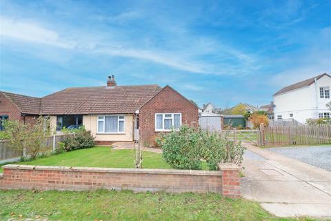 3 bedroom semi-detached bungalow for sale, Peverel Avenue, Hatfield Peverel, Chelmsford