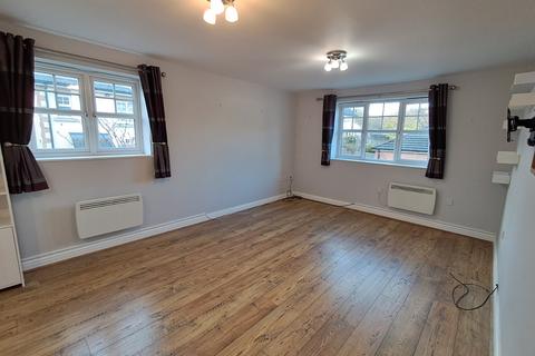 2 bedroom apartment to rent, Two Bed, Two Bath Flat, Arundel Drive, Borehamwood, Hertfordshire, WD6